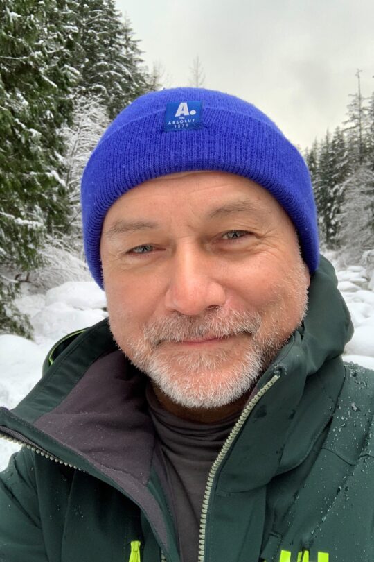 Meet Dave Leitao, RCC and PhD candidate in Psychology. Based in Nanaimo, he offers counselling for trauma, identity, and life transitions.