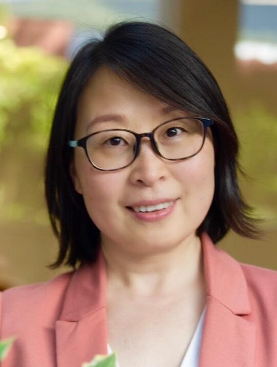 Essay Sun, Mandarin-speaking counsellor in North Vancouver