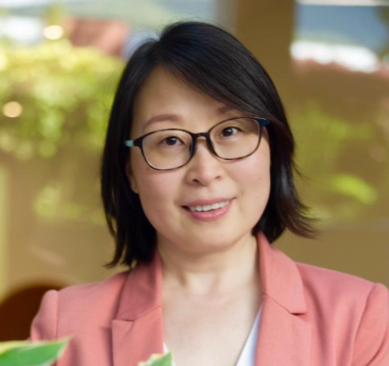 Essay Sun, Mandarin-speaking counsellor in North Vancouver